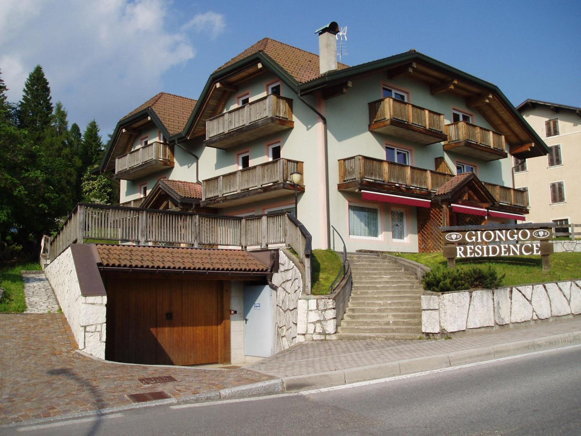 Giongo Residence - Appartamenti Lavarone Exterior photo
